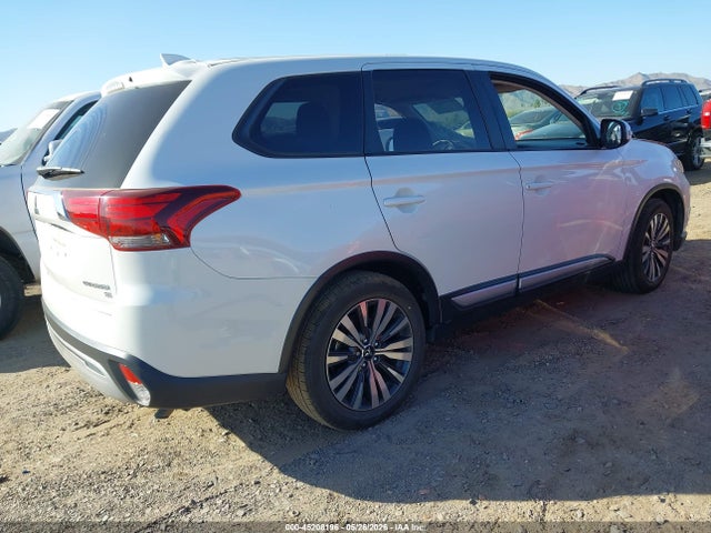 Mitsubishi Outlander Se