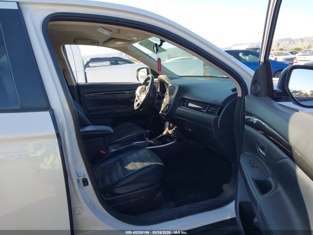Mitsubishi Outlander Se