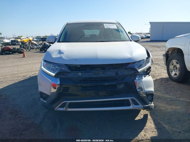 Mitsubishi Outlander Se