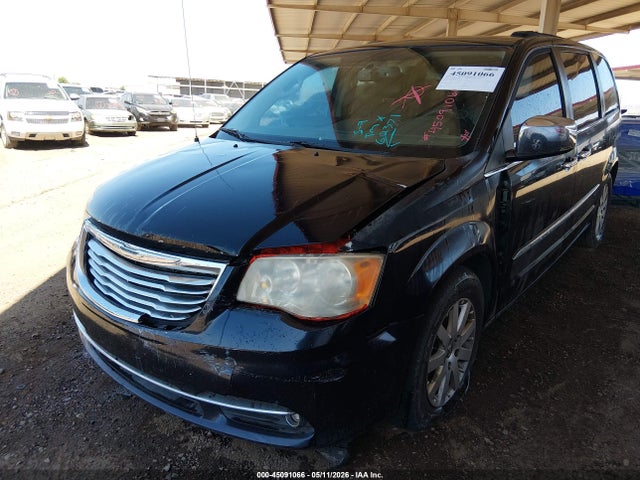 Chrysler Town & Country Touring-l