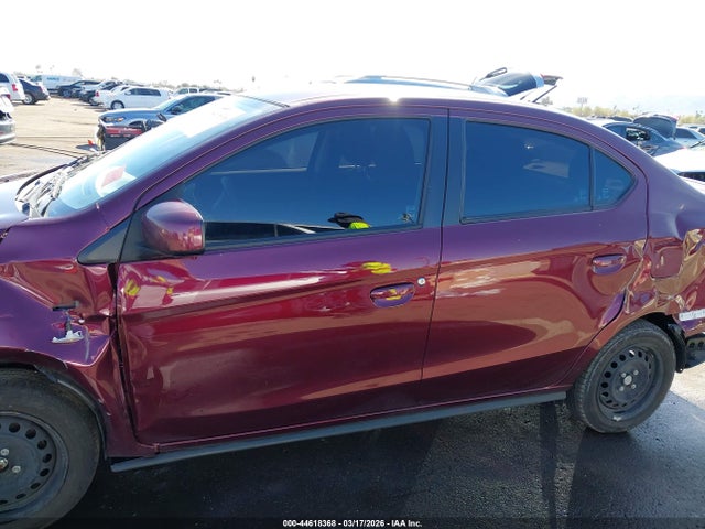 Mitsubishi Mirage Es