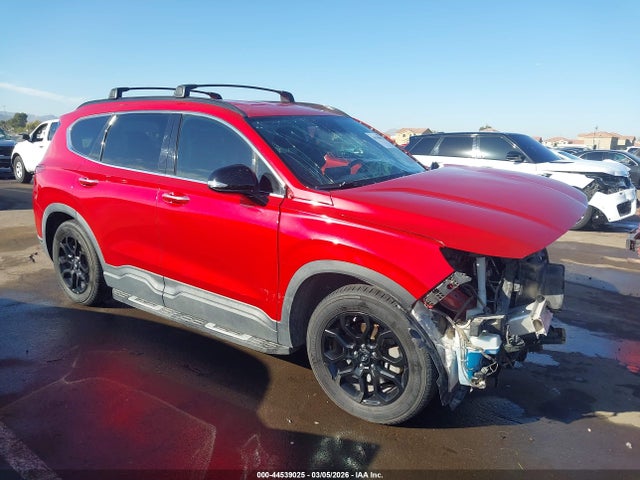 Salvage Hyundai SANTA FE Image