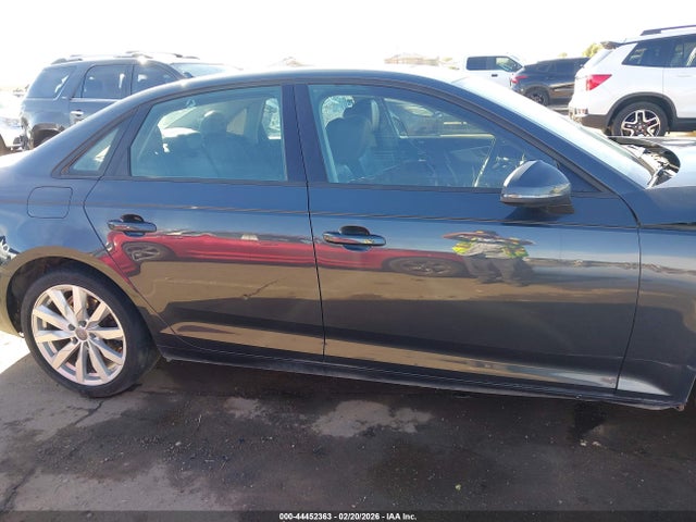 Audi A4 2.0t Ultra Premium