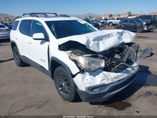 Salvage GMC Acadia Image