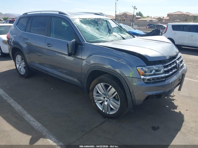 Salvage Volkswagen Atlas Image