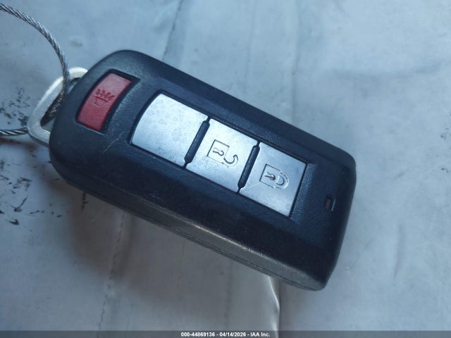 Mitsubishi Outlander 2.4 Se