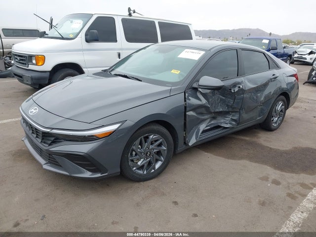 Hyundai ELANTRA Sel