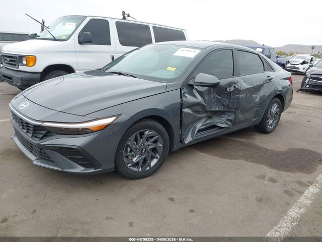 Hyundai ELANTRA Sel