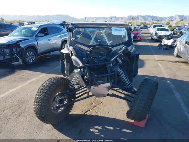 Can-Am Maverick X3 X Rs Turbo Rr