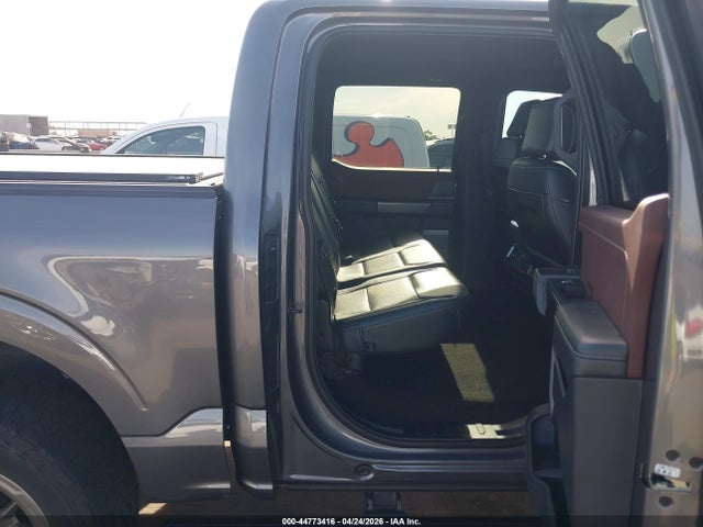 Ford F-150 Lariat