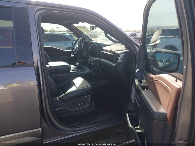 Ford F-150 Lariat