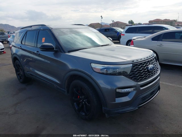 Salvage Ford Explorer Image