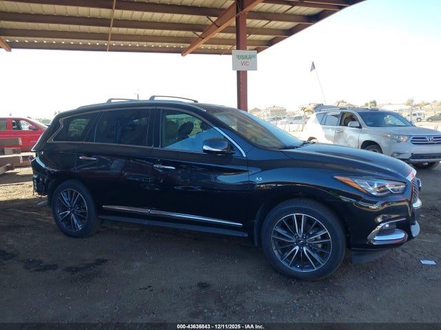 INFINITI Qx Luxe
