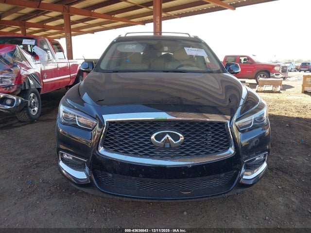 INFINITI Qx Luxe