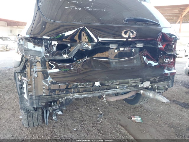 INFINITI Qx Luxe