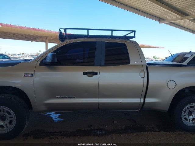 Toyota Tundra Sr5 5.7l V8