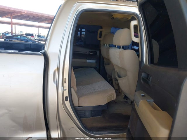 Toyota Tundra Sr5 5.7l V8