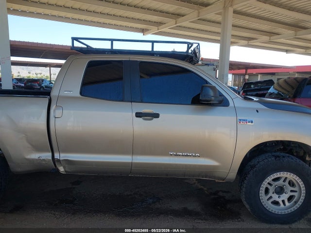 Toyota Tundra Sr5 5.7l V8