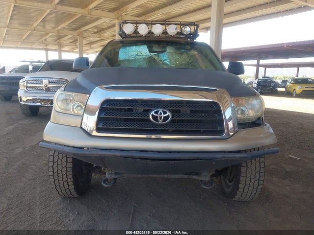 Toyota Tundra Sr5 5.7l V8