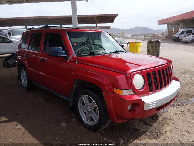 Salvage Jeep Patriot Image