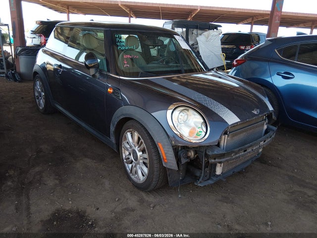 Salvage MINI Cooper Image