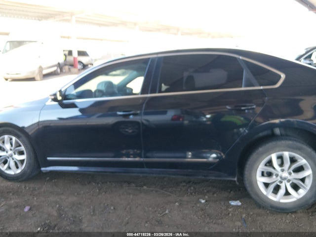 Volkswagen Passat 1.8t S