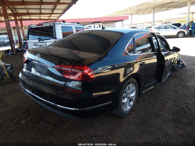 Volkswagen Passat 1.8t S
