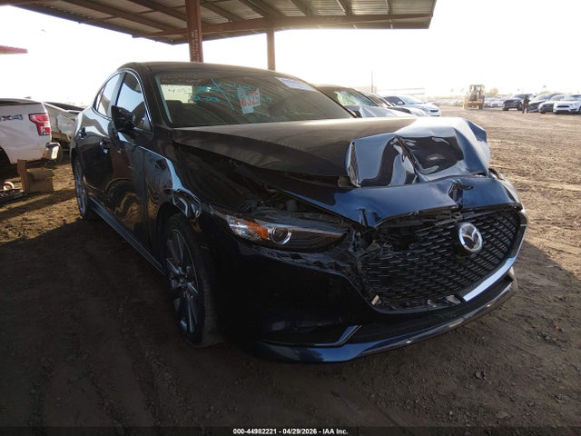 Salvage Mazda Mazda3 Image