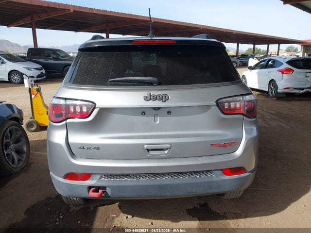 Jeep Compass Trailhawk 4x4