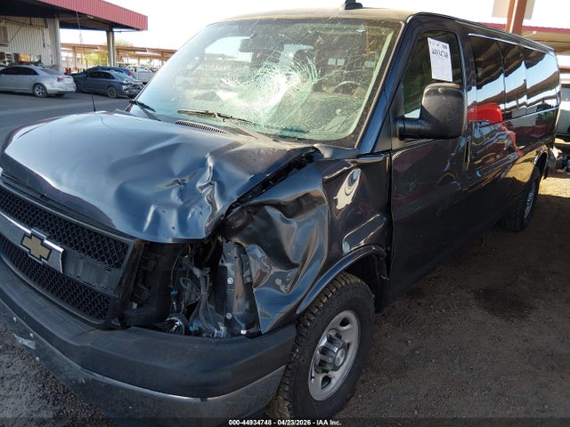 Chevrolet Express Lt