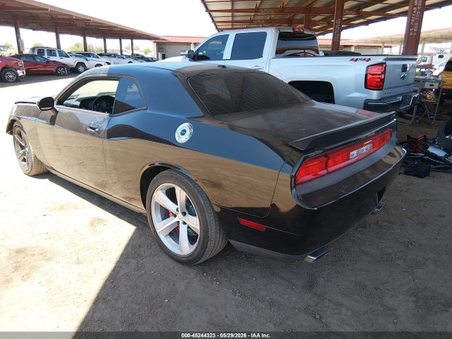 Dodge Challenger Srt8