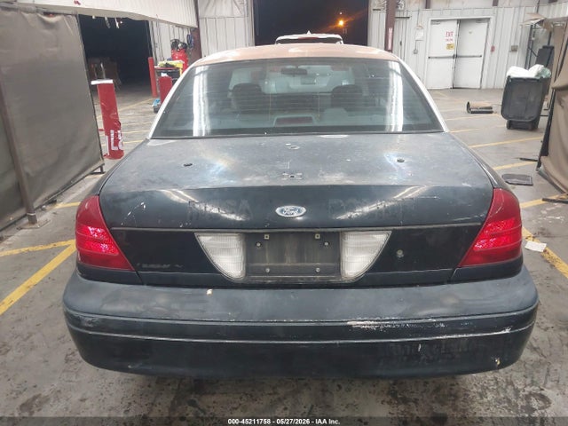 Ford Crown Victoria