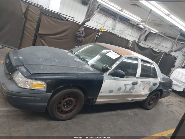 Ford Crown Victoria