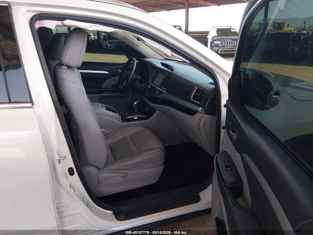 Toyota Highlander Xle V6