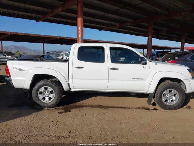 Toyota Tacoma Base V6