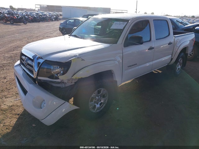 Toyota Tacoma Base V6