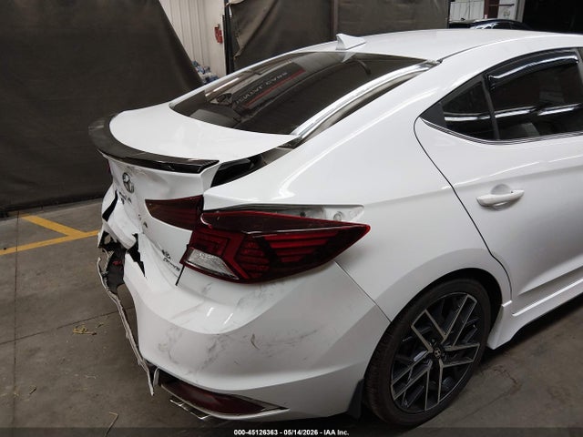 Hyundai ELANTRA Sport