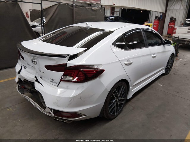 Hyundai ELANTRA Sport