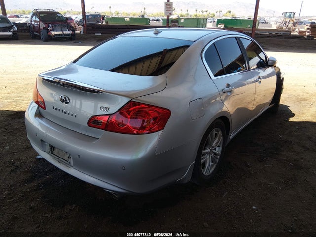 INFINITI G37 Journey