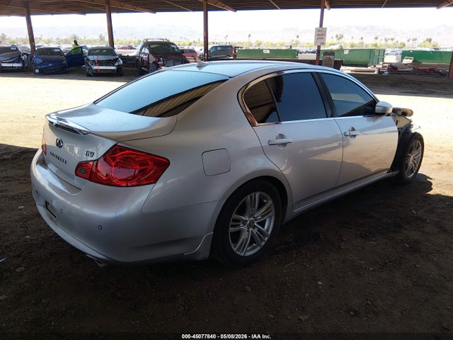 INFINITI G37 Journey