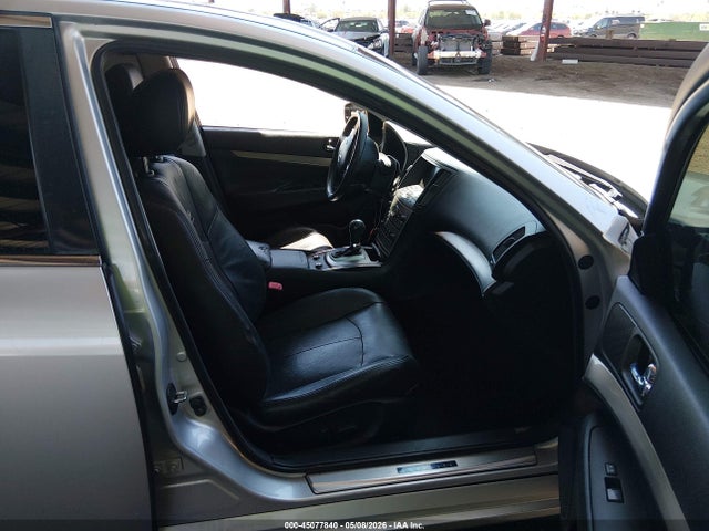 INFINITI G37 Journey