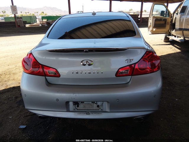INFINITI G37 Journey