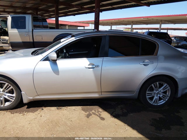 INFINITI G37 Journey