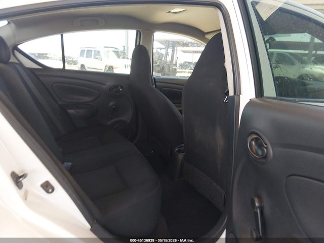 Nissan Versa 1.6 S+