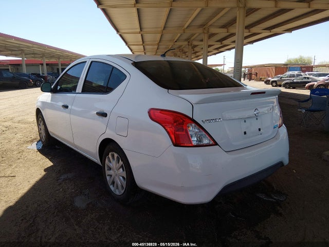 Nissan Versa 1.6 S+
