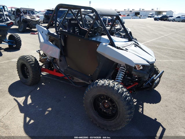 Salvage Polaris RZR Image