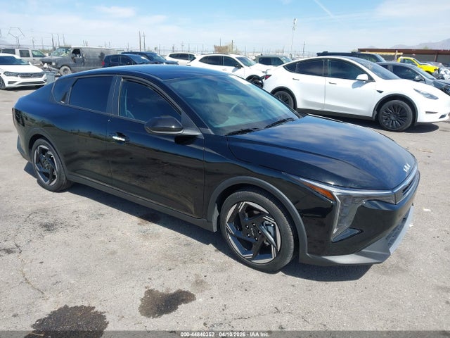Salvage Kia K4 Image