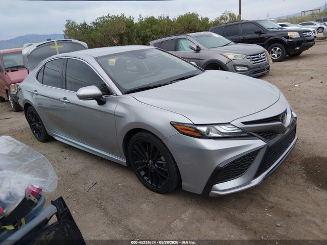 Salvage Toyota Camry Image