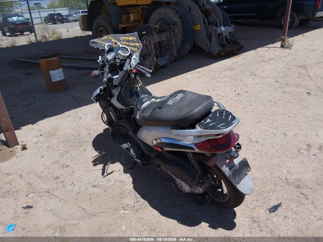 Piaggio Bv
