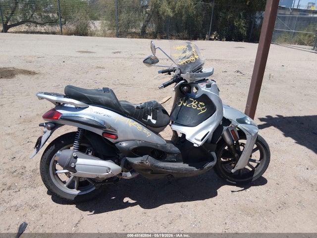 Piaggio Bv